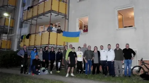 Fleißige Ehrenamtliche bringen Wohnungen für Ukraine-Flüchtlinge auf Hochglanz