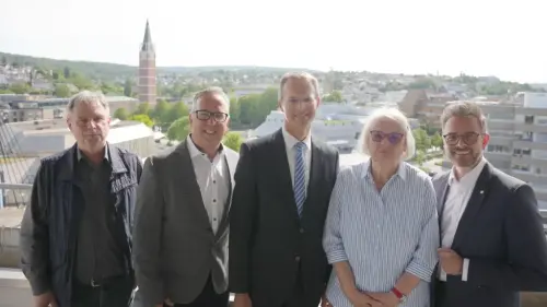 Stadt pflanzt erste gestiftete Bäume