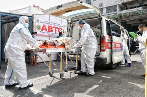 Shorter isolation, quarantine for fully-vaccinated health workers 'unsafe, unfair' &mdash; nurses' group