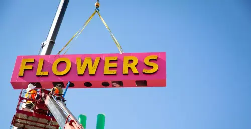 Mesa’s Neon Garden gives new life to vintage signs