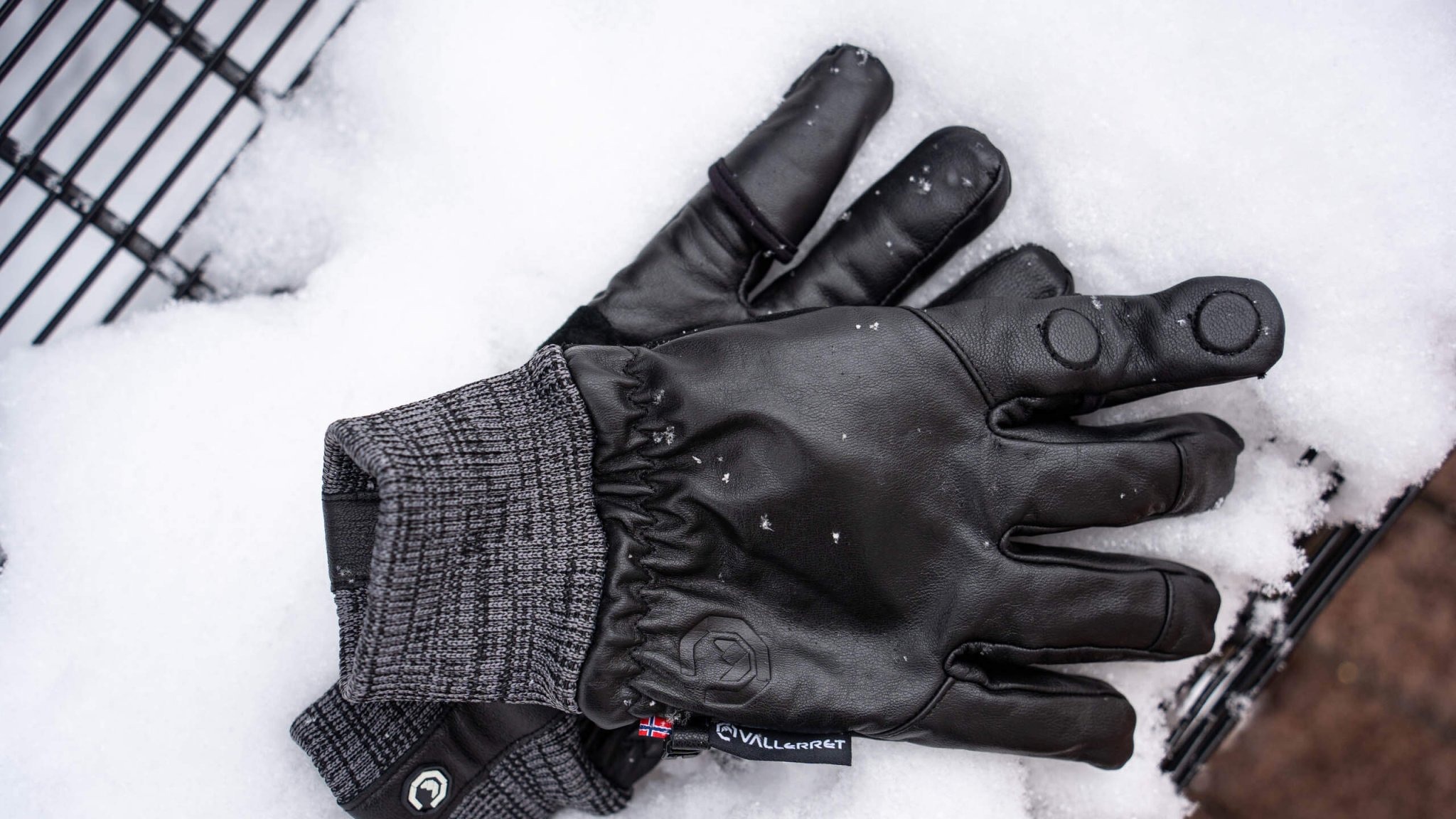 Sub-zero temperatures? No problem, with Vallerret's new Hatchet gloves