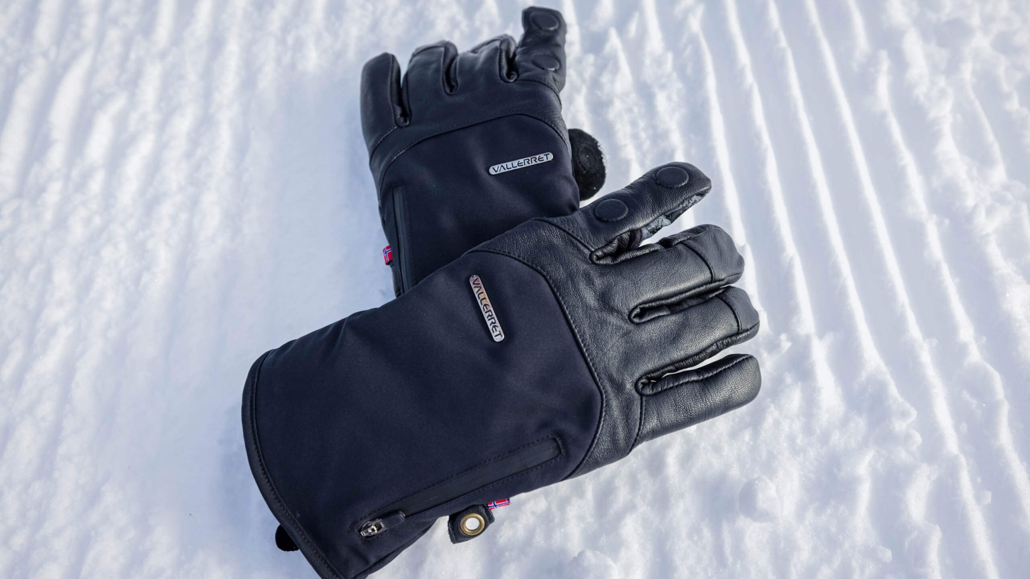 Vallerret's Tinden gloves: Perfect for frigid outdoor photography