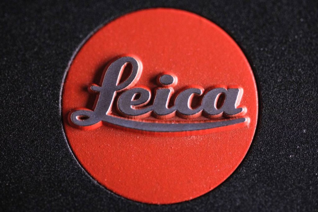 Leica - cover