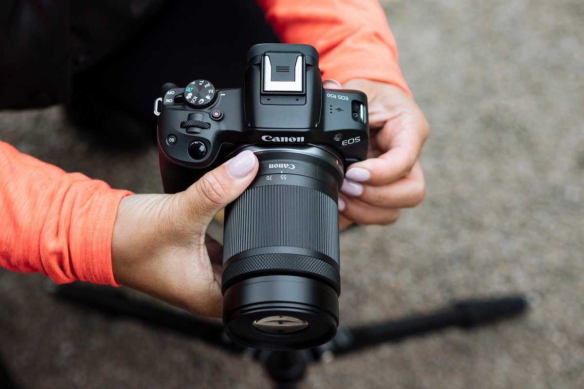 Canon: 2 neue Kameras und 2 neue Objektive in Kürze