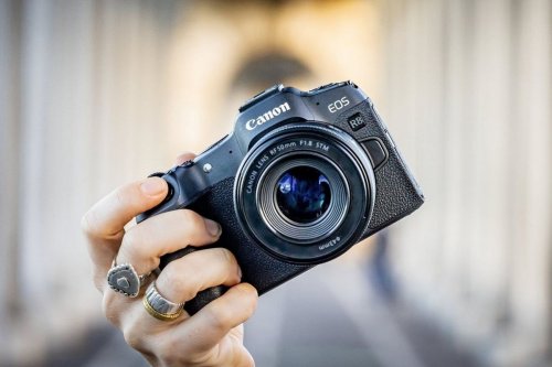 Canon EOS R8: 24 MP, 40 fps, 4K 60p und ein herausragender Autofokus