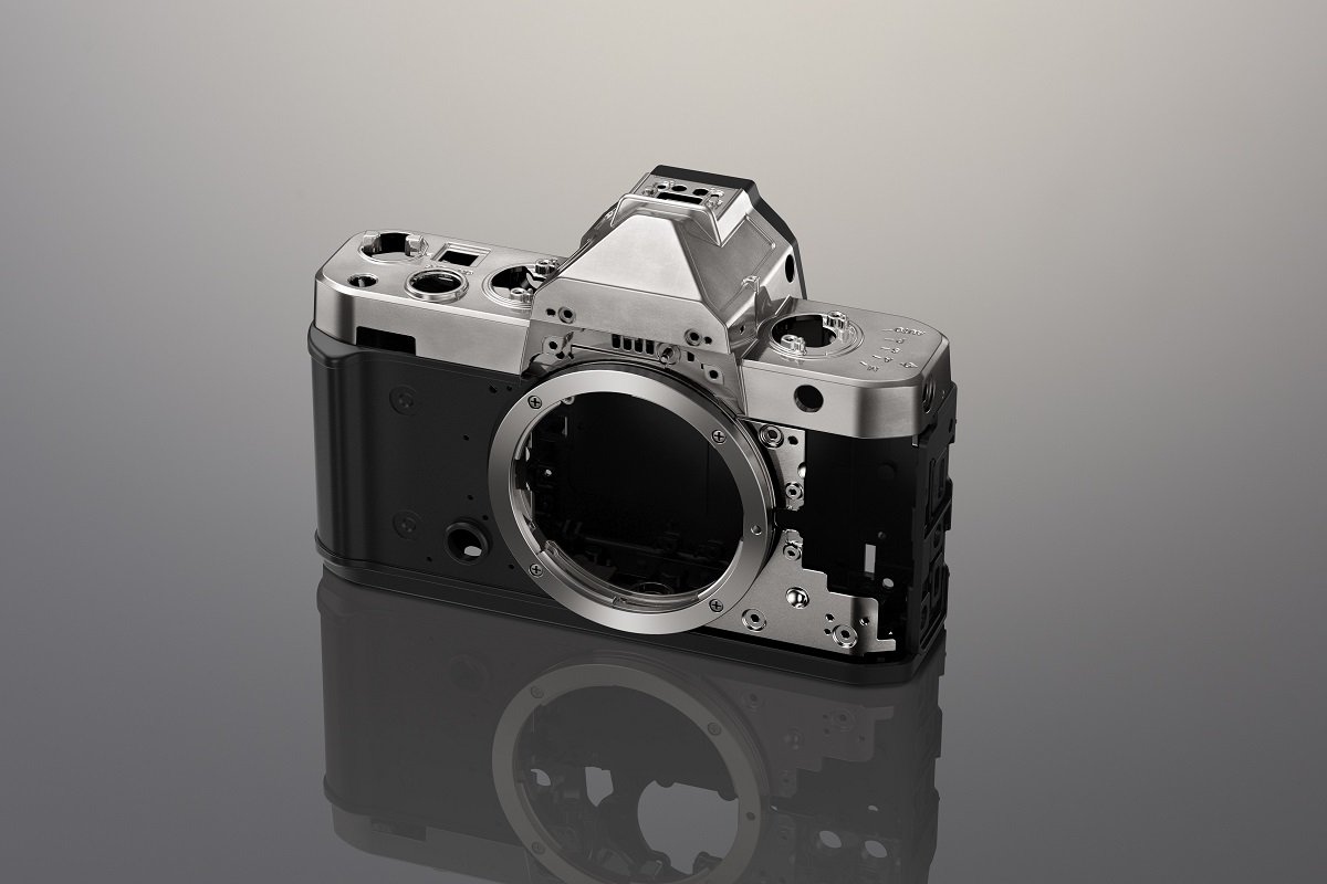 Nikon prüft weitere Retro-Kameras, Canon bleibt skeptisch