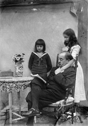 Émile Zola : sa passion pour la photographie mise en lumière à Versailles