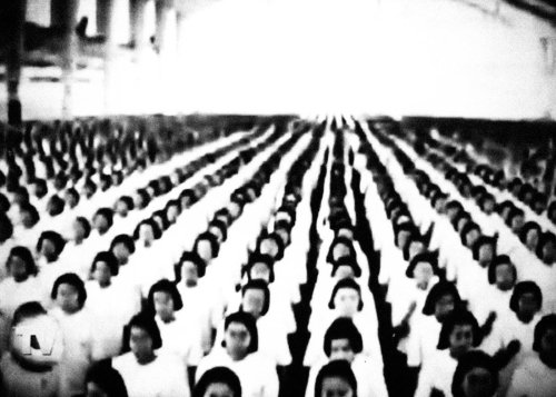 Laia Abril au BAL : l’hystérie collective et la misogynie sens dessus dessous