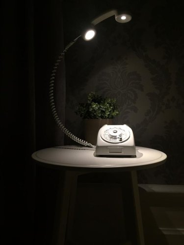 the front page of the internet | Vieux telephone, Lampes de table de chevet, Fabriquer une lampe