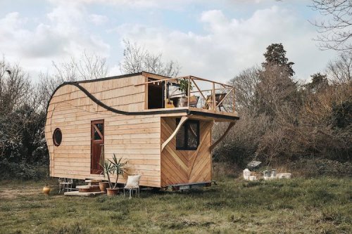 La petite maison qui voyage, une tiny house française tout en bois