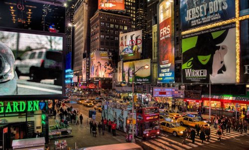 Nightlife and the 15-Minute City