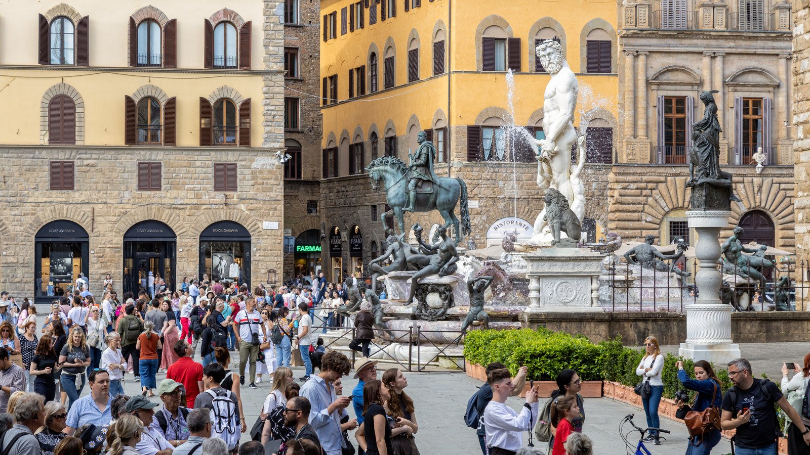 Tourists Keep Damaging Famous Landmarks In Europe, Leaving Locals Outraged - cover