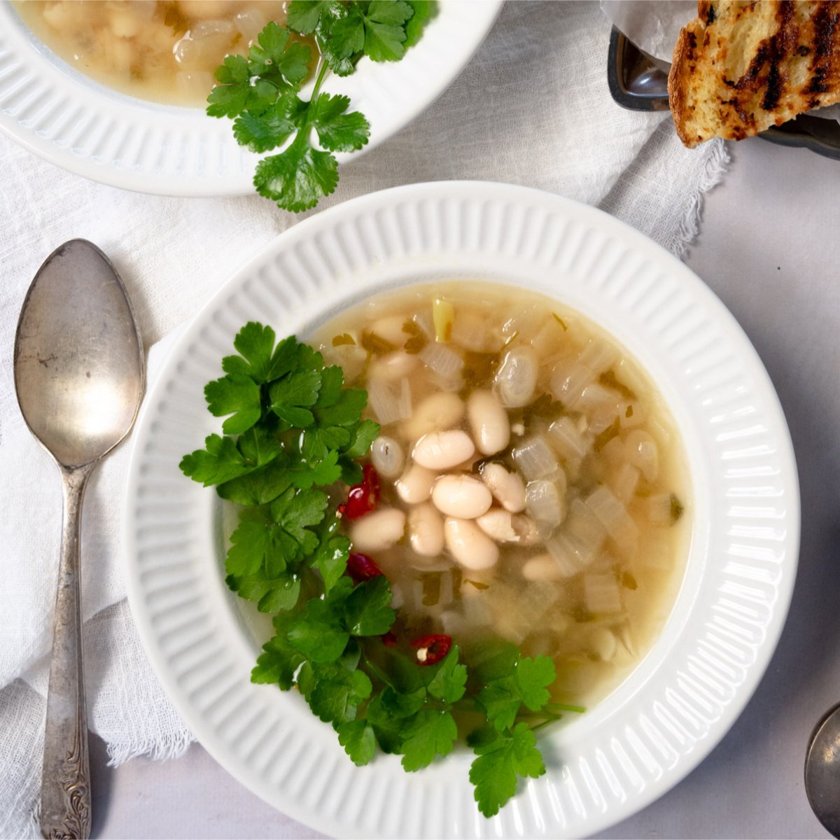 Easy Vegan White Bean Soup with Cilantro