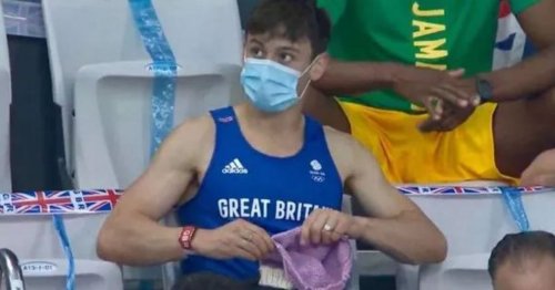Piers Morgan blasts Tom Daley for knitting at the Olympics
