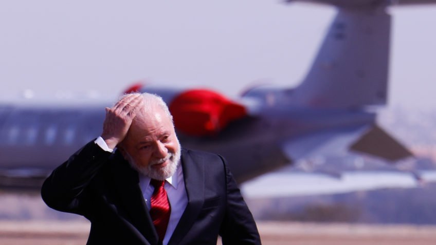 OPINIÃO - cover