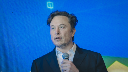 Neuralink permite homem usar computador via pensamento, diz Musk