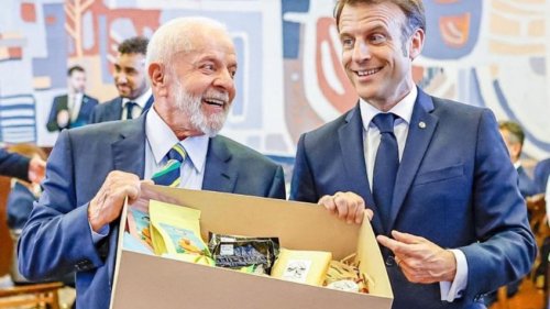 Lula dá de presente a Macron queijos, geleia, café e espumantes