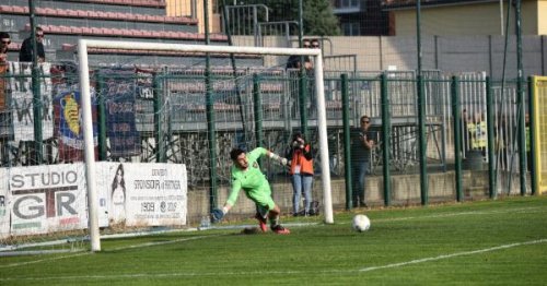 Adriese eliminata da un rigore dubbio