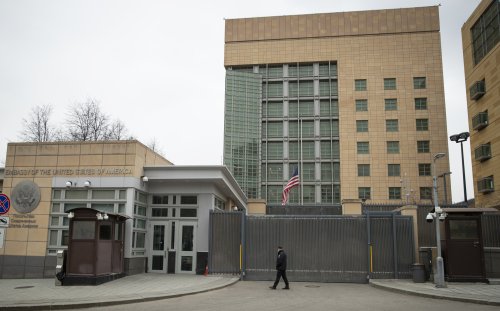 U.S. Embassy in Moscow urges American citizens to leave Russia 'immediately'