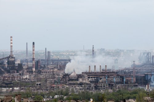 More than 260 Ukrainian fighters evacuated from Mariupol steel works