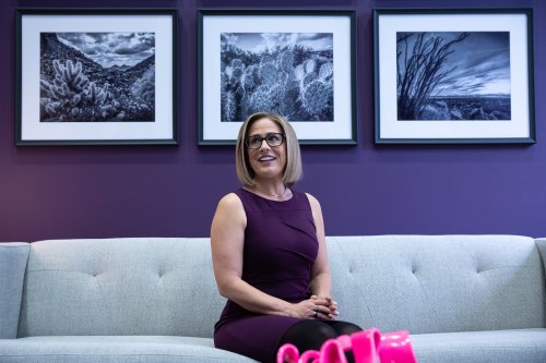 Don’t worry, be a majority: Dems shrug off Sinema’s switch