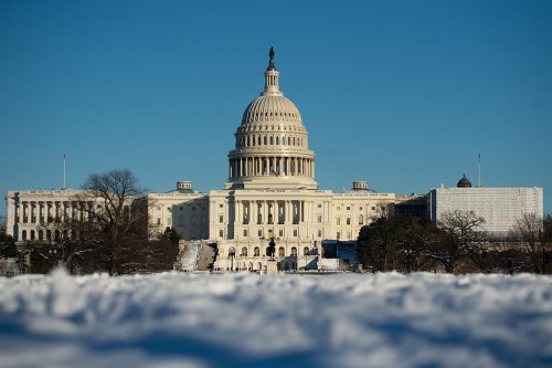 Bipartisan Senate group presses Trump to end shutdown