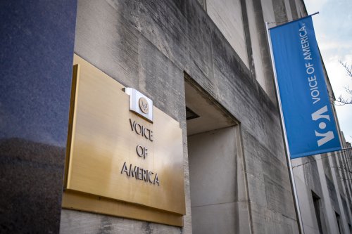 Judge halts shutdown of Voice of America