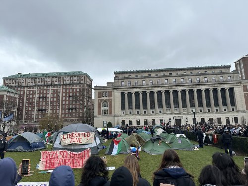 College campus strife persists, as NYPD descend on Columbia