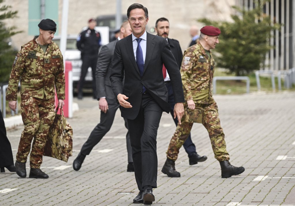 NATO NEWS - cover