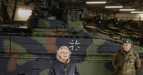german-defense-chief-reportedly-set-to-quit-ahead-of-crucial-ukraine-tank-decision-flipboard
