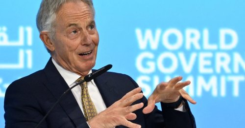 Tony Blair wants to help Azerbaijan run its climate talks