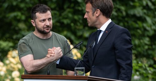 Macron promises Zelenskyy that Russia will face justice for POW ‘massacre’