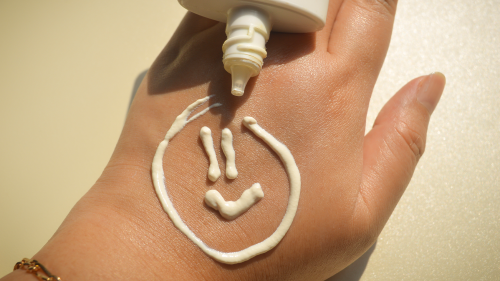 Do I really need to wear sunscreen every day? We asked dermatologists.