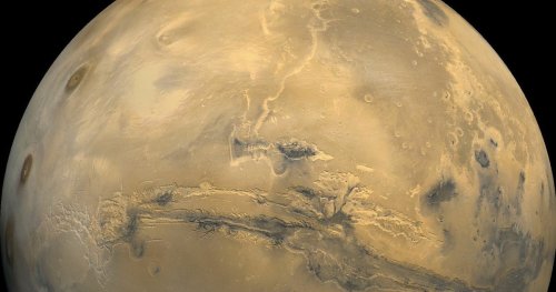 Mysterious bright spots fuel debate over whether Mars holds liquid water