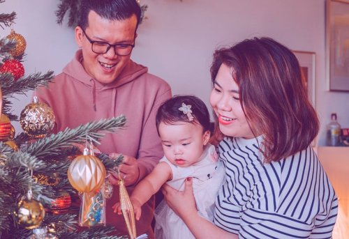 9 Tips to Combat Holiday Stress and Actually Enjoy Yourself as a Parent