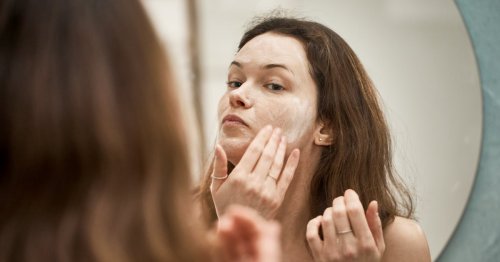 Dermatologists Love Salicylic-Acid Cleansers For Oily Skin — Here Are Their Favourites