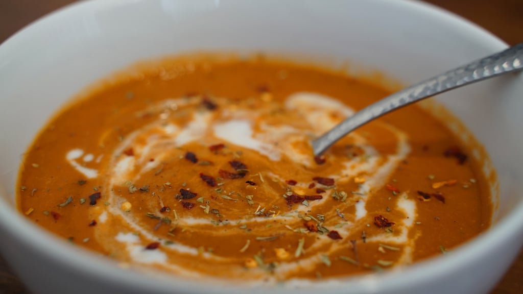 I Tried This Vegan Tomato Soup Recipe, and I Will Never Go Back to the Canned Kind