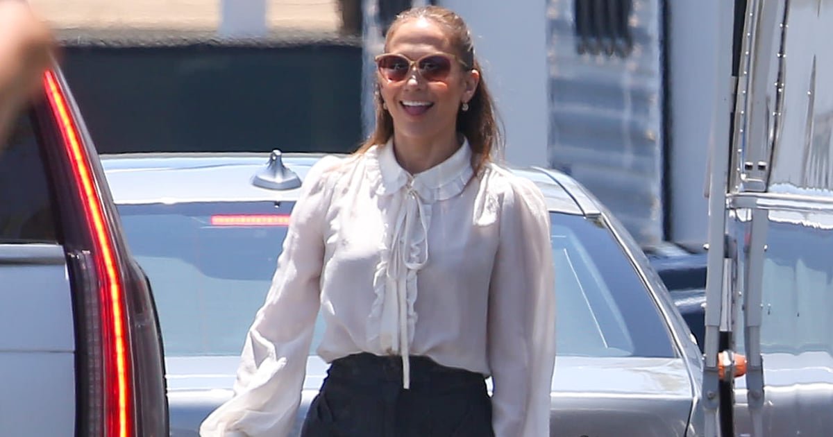 Jennifer Lopez Visits Ben Affleck on Set in the Ultimate '70s Outfit