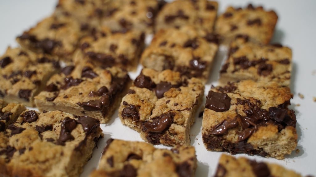 These Chocolate Chip Cookie Bars Are the Ultimate Comfort Food