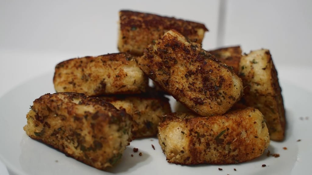 TikTok Has Perfected the Art of Garlic Bread With This Recipe