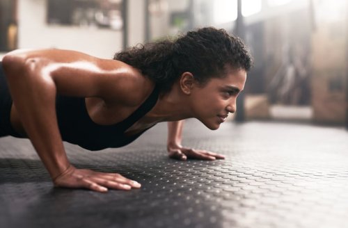 If You Want to Burn Calories, Try These 9 Bodyweight Cardio Moves That Trainers Love