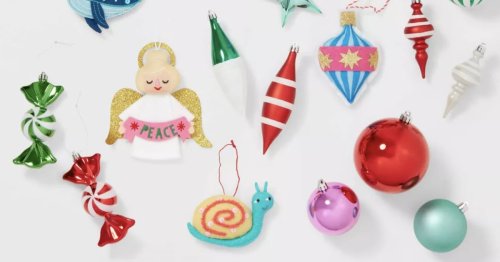 Target's themed decorating kits help you achieve a flawless Christmas tree