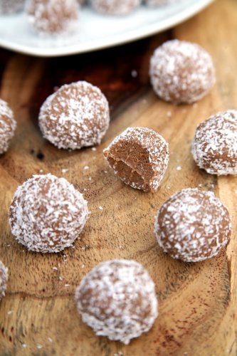 50-Calorie Coconut-Covered Chocolate Protein Balls — and They're Vegan