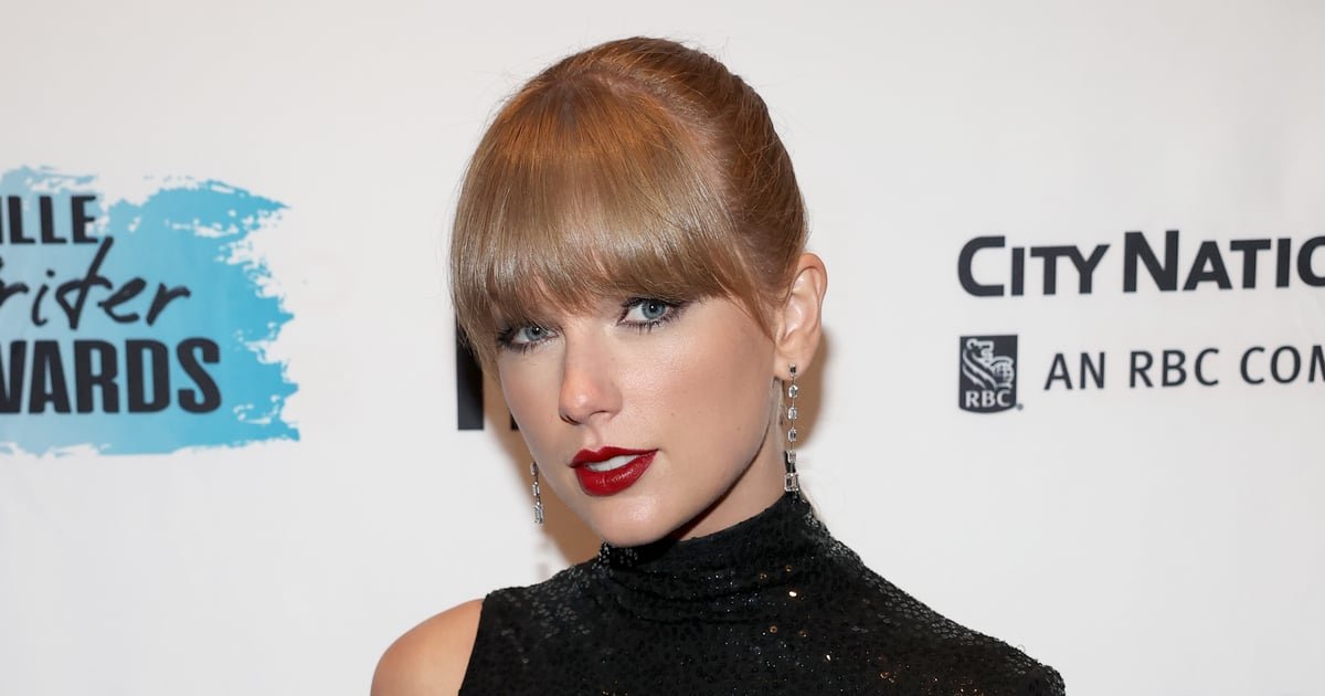 Taylor Swift Presents a Modern Take on the Bubble Ponytail