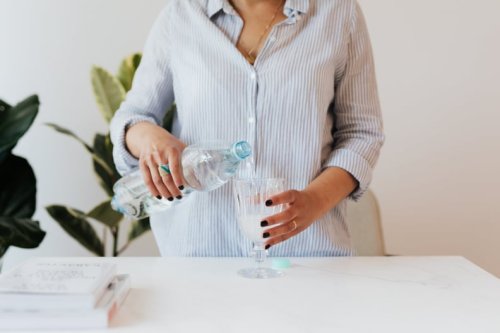 Is Sparkling Water Good or Bad For You? Here's the Deal