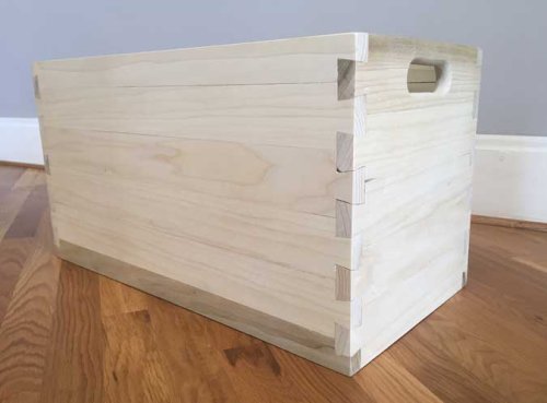 Box Made with ‘Log Cabin Dovetails’