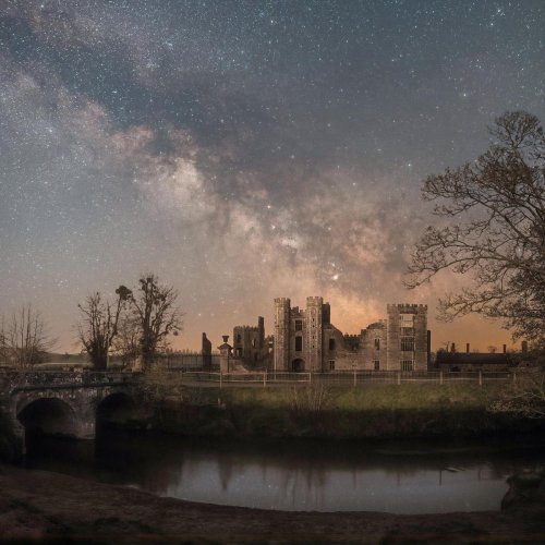 Waterlooville man wins prestigious photography prize with stunning shot of Milky Way rising over Tudor ruins