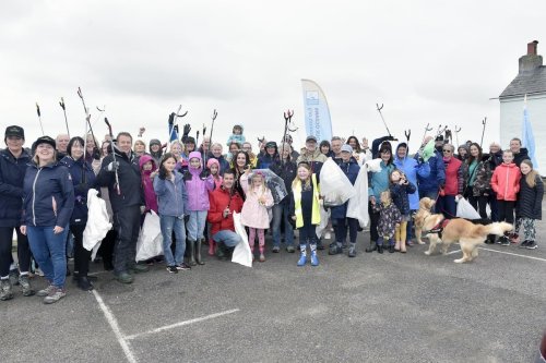 Big Help Out: Army of litter-pickers clean up Emsworth as part of national day of action