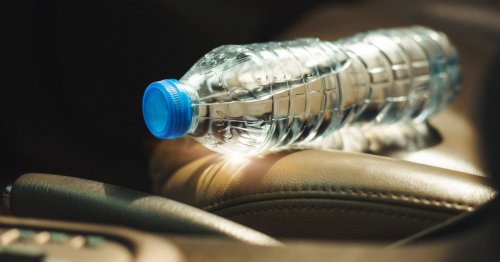 Canicule et risque d’incendie : ne laissez pas de bouteille d’eau dans la voiture