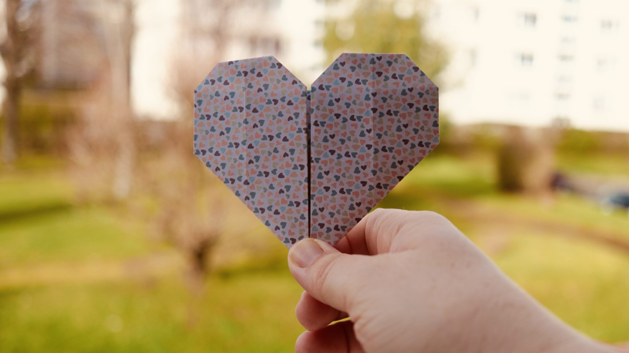 Origami en forme de cœur : un petit cadeau personnalisé et facile à faire pour la Saint-Valentin